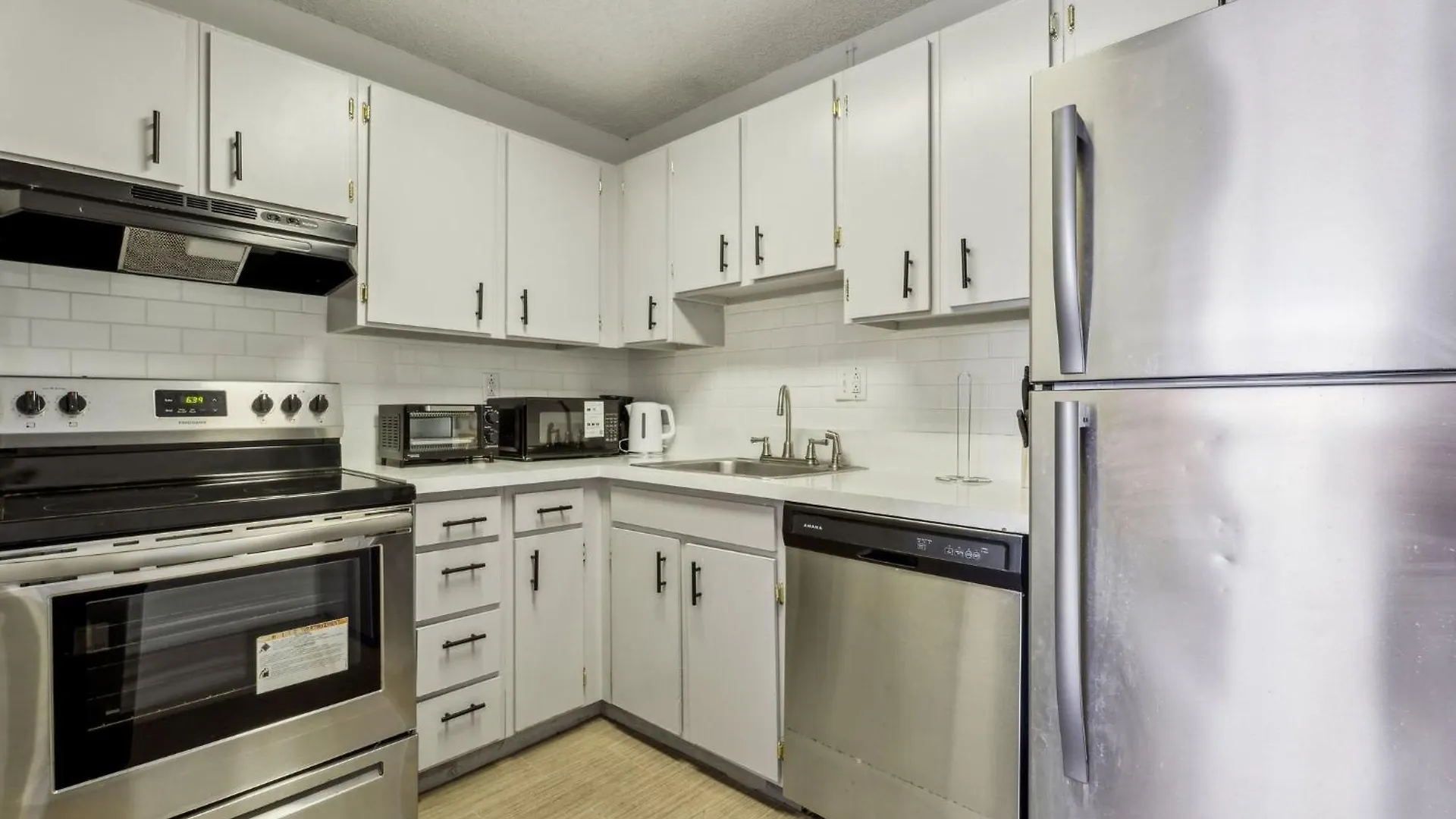 Legacy At Imperial Village 915 I 1 Bed 1 Bath Richmond 0*,